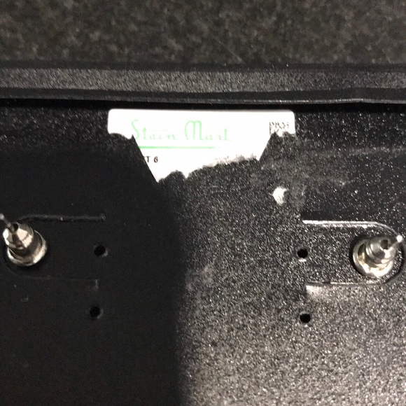 Loads of Sparkle from these Pierced Earrings. - Picture 2 of 3